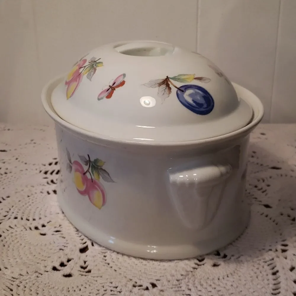 Lovely Vintage Ceramic Fruit Design Casserole Dish